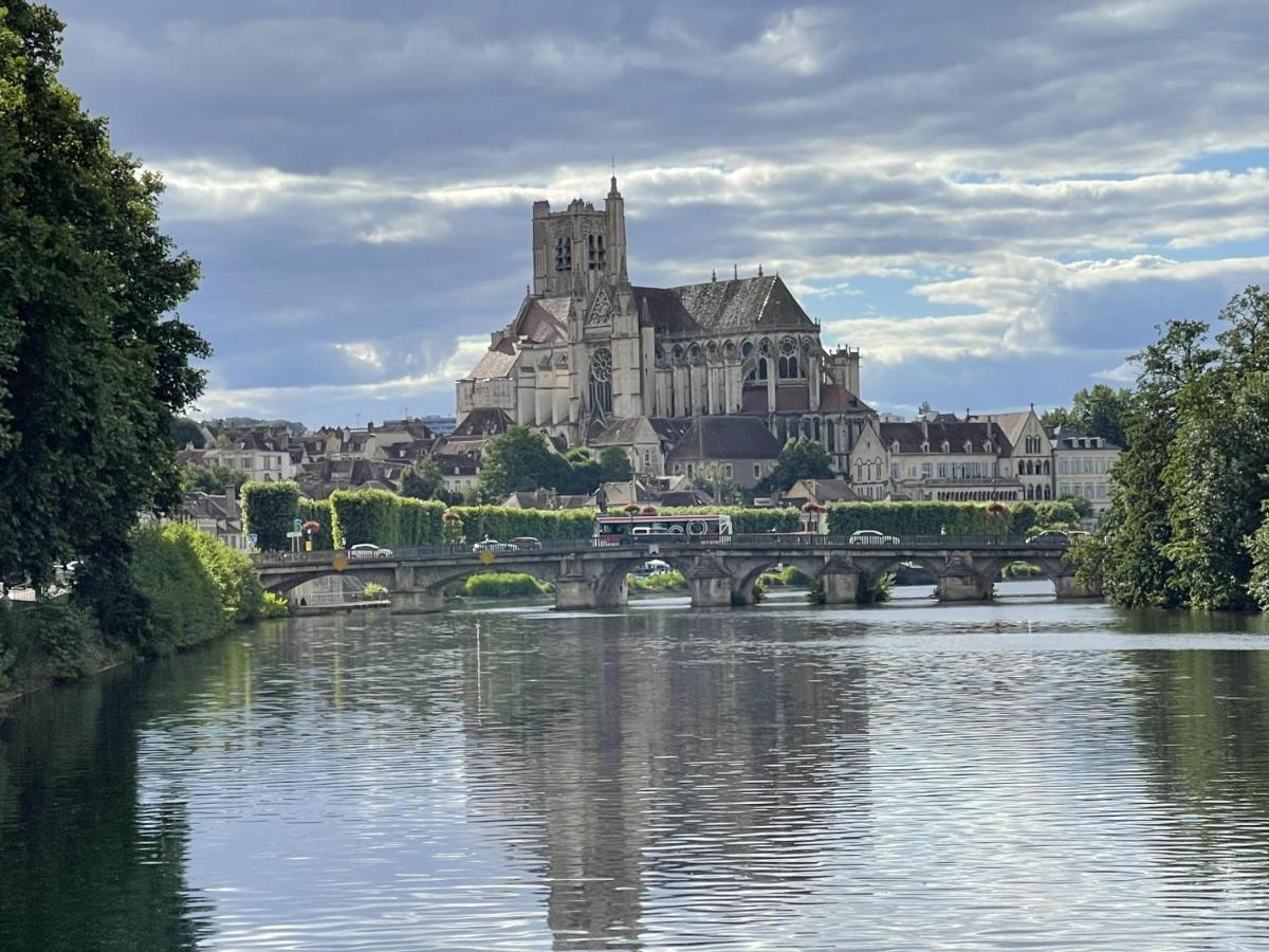 Appartamento Le Pigeonnier Centre Historique Auxerre Esterno foto